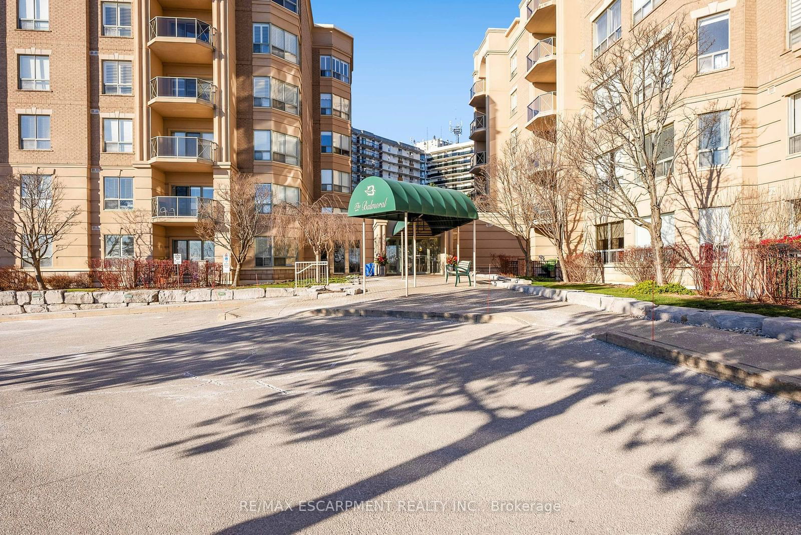 Condo for sale at 402-2075 AMHERST HEIGHTS Drive, Burlington, Mountainside, L7P 5B8 - MLS: W11917188