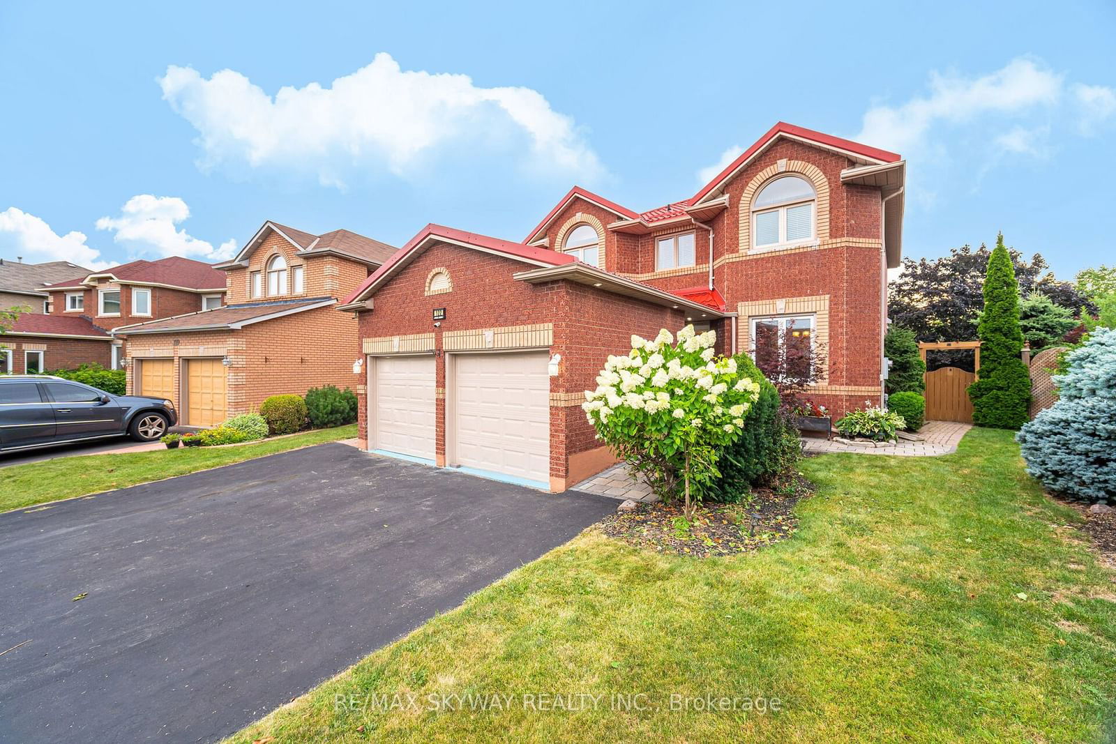 Detached House for sale at 122 Valonia Drive, Brampton, Brampton North, L6V 4J9 - MLS: W11917417