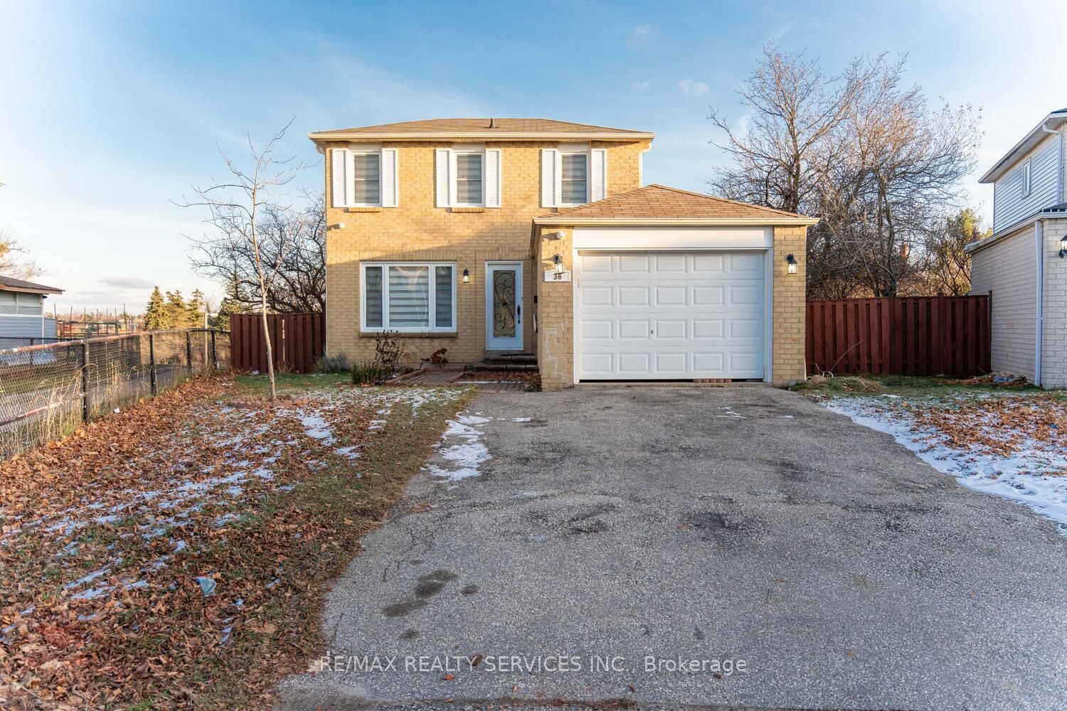 Detached House sold at 36 Norma Crescent, Brampton, Westgate, L6S 4H2 - MLS: W11917514