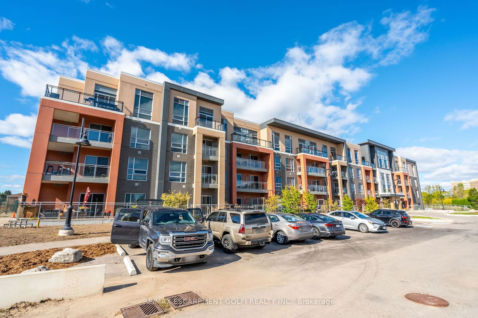 Condo sold at 310-4040 UPPER MIDDLE Road, Burlington, Tansley, L7M 0H2 - MLS: W11917535