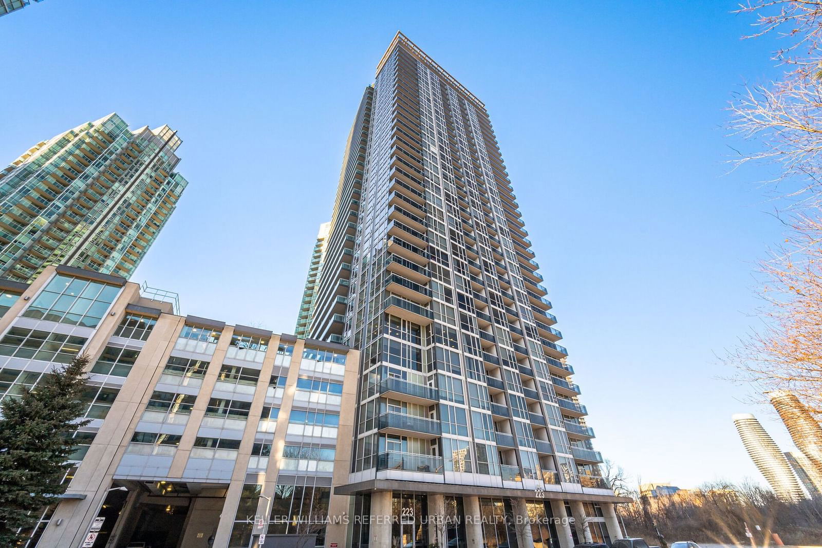 Condo leased at 1506-223 Webb Drive, Mississauga, City Centre, L5B 0E8 - MLS: W11917803