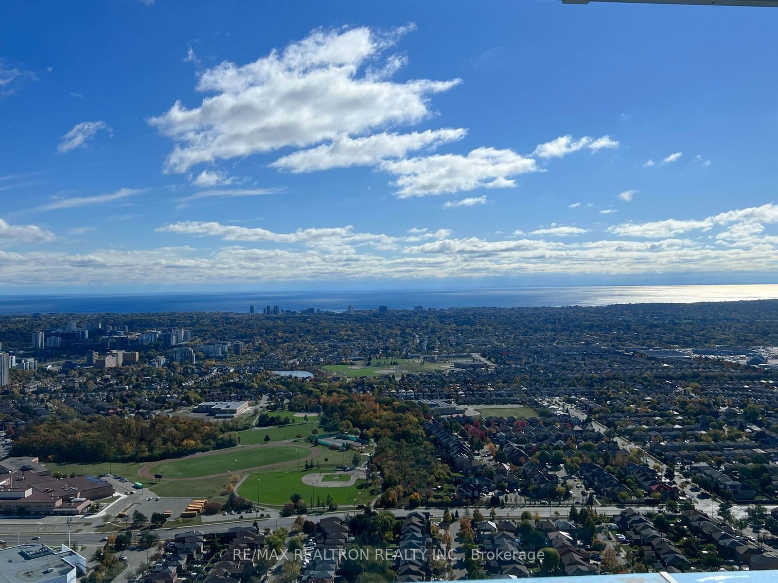 Condo leased at 5008-3883 Quartz Road, Mississauga, City Centre, L5B 0M4 - MLS: W11918252