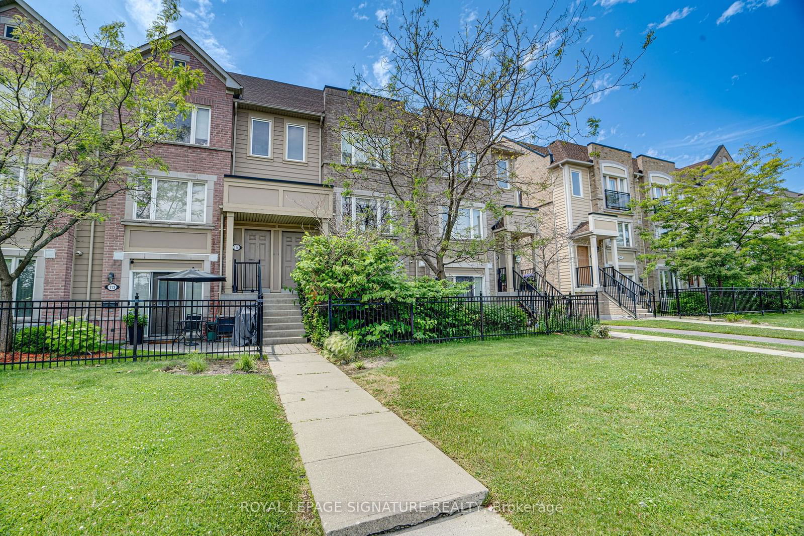 Townhouse for lease at 114-4950 Winston Churchill Boulevard, Mississauga, Churchill Meadows, L5M 8E4 - MLS: W11918509