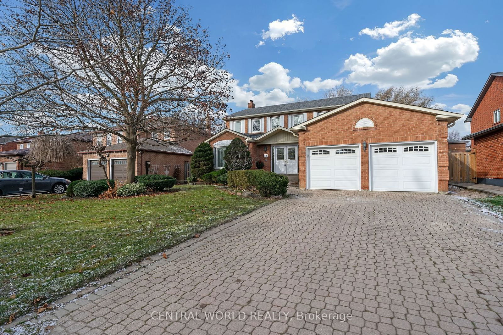 Detached House for sale at 12 Lindhurst Street, Brampton, Westgate, L6S 4C2 - MLS: W11918606