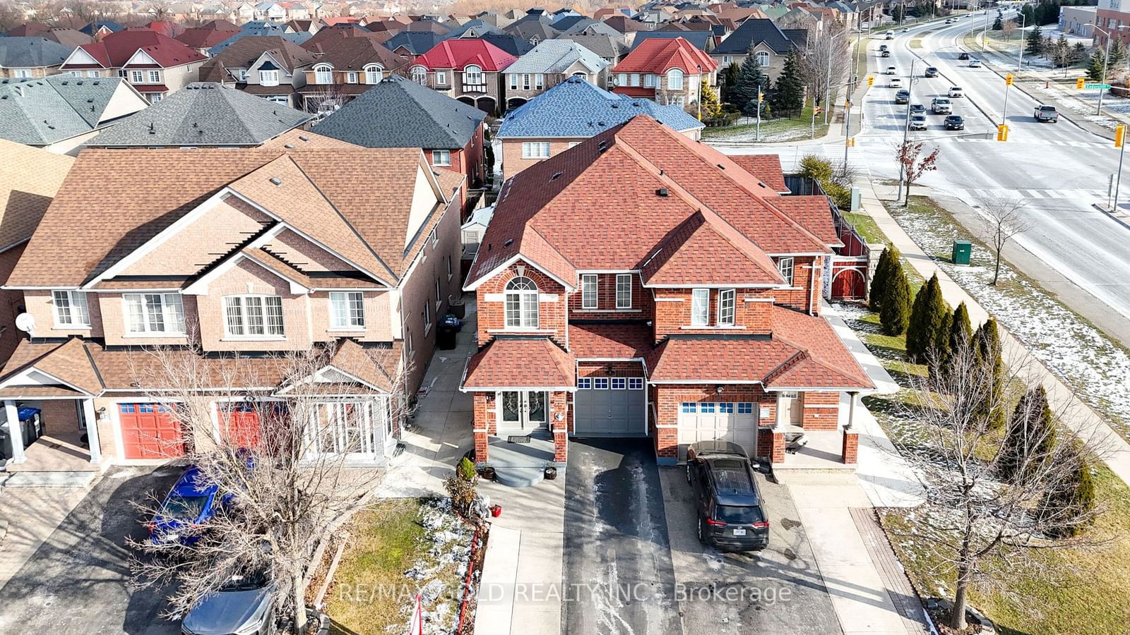 Semi-Detached House for sale at 3 Hot Spring Road, Brampton, Sandringham-Wellington, L6R 3H9 - MLS: W11918720