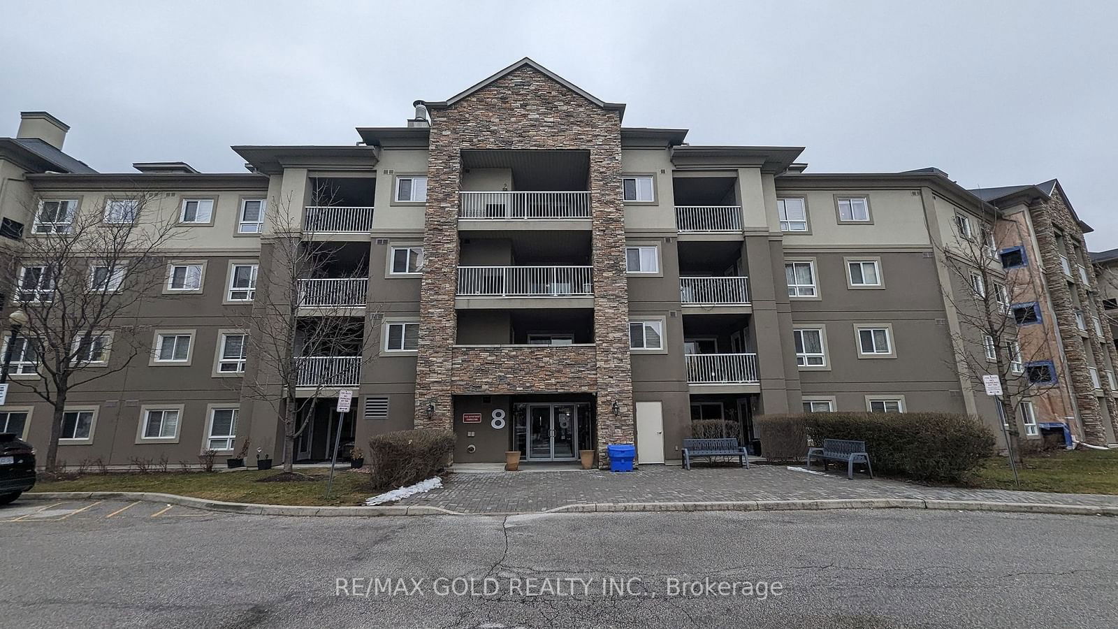 Building at 8 Dayspring Circle, Brampton, Goreway Drive Corridor