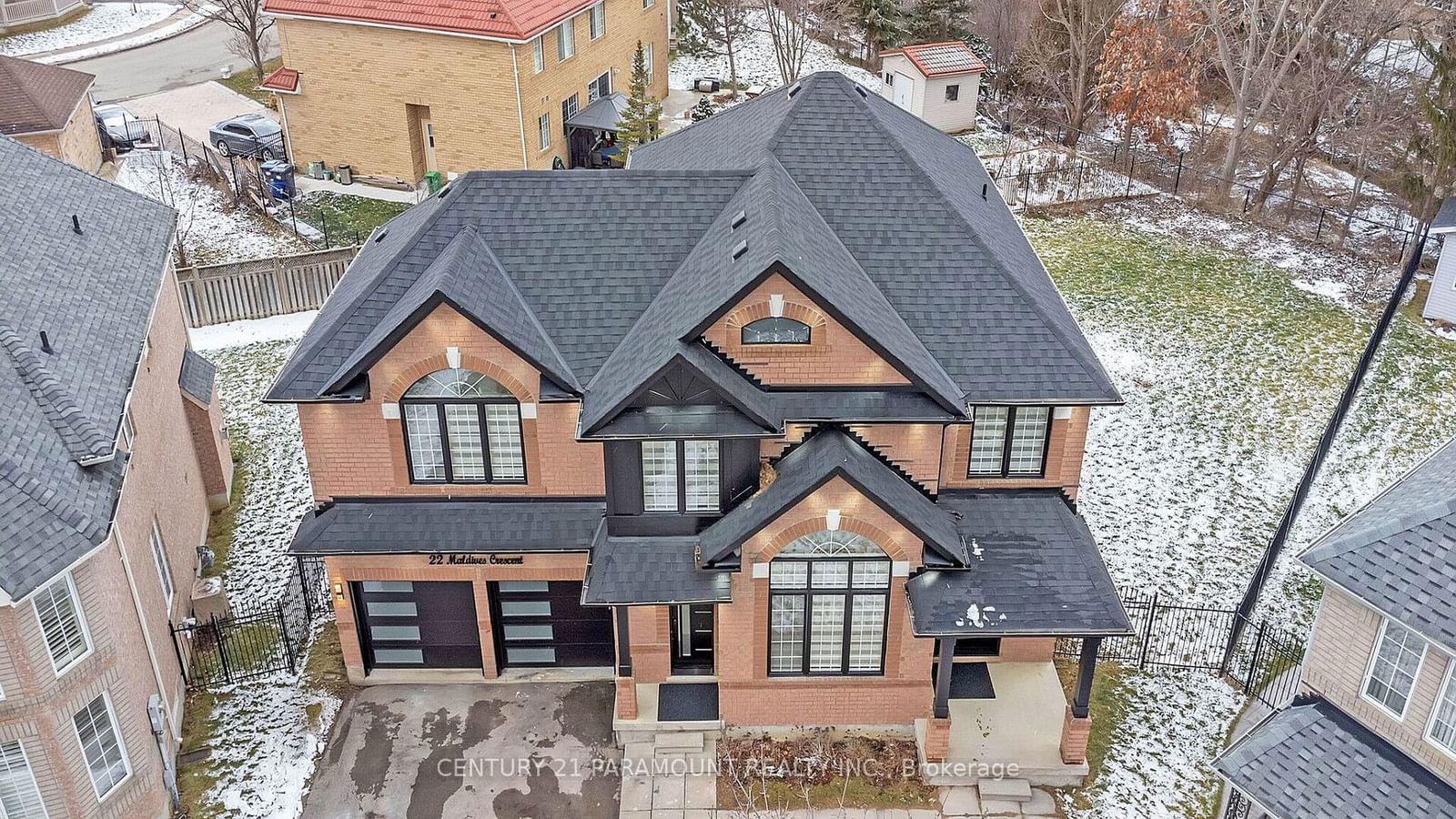 Detached House for sale at 22 Maldives Crescent, Brampton, Vales of Castlemore, L6P 1L5 - MLS: W11918917