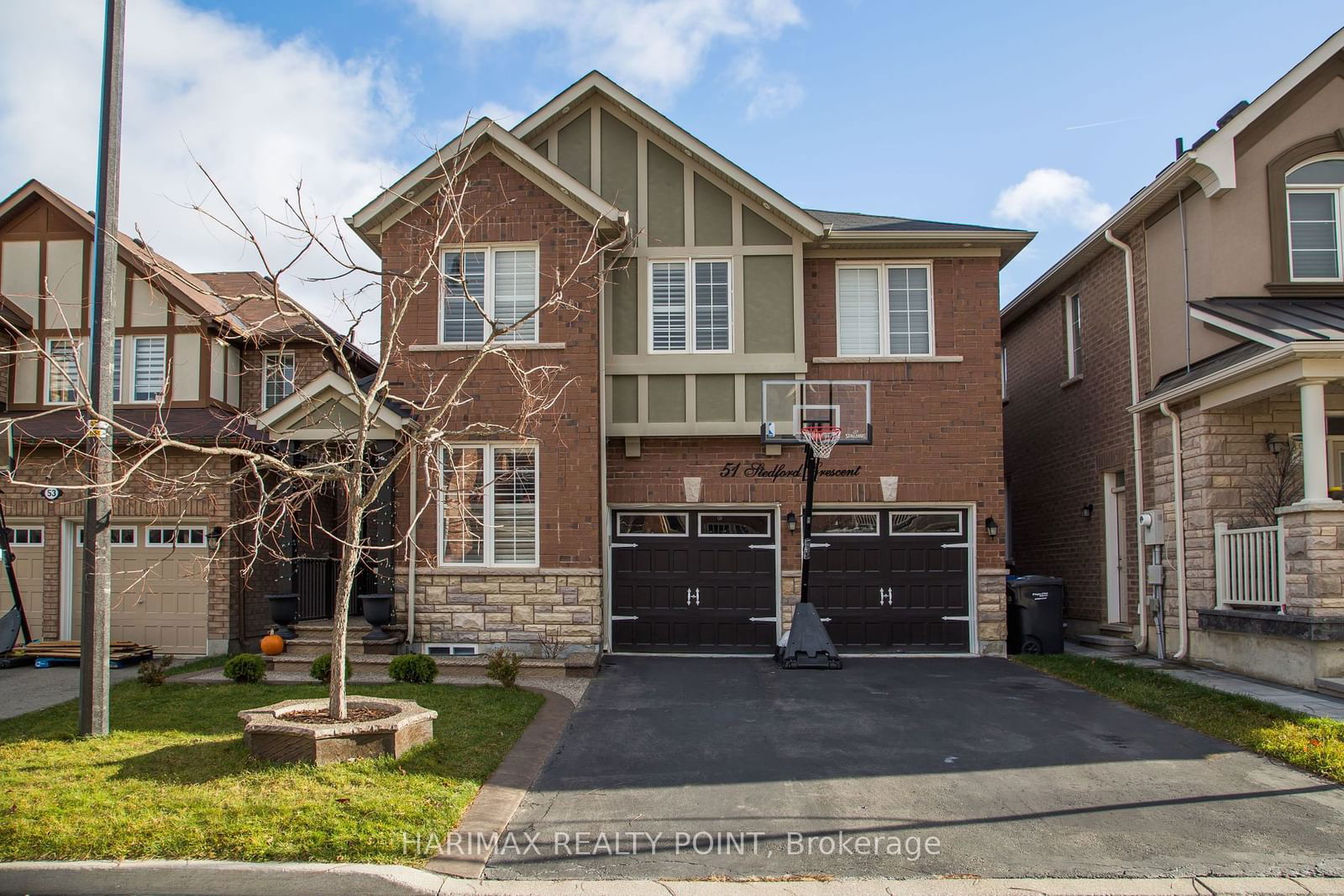 Detached House for sale at 51 Stedford Crescent, Brampton, Brampton North, L7A 4P5 - MLS: W11919095