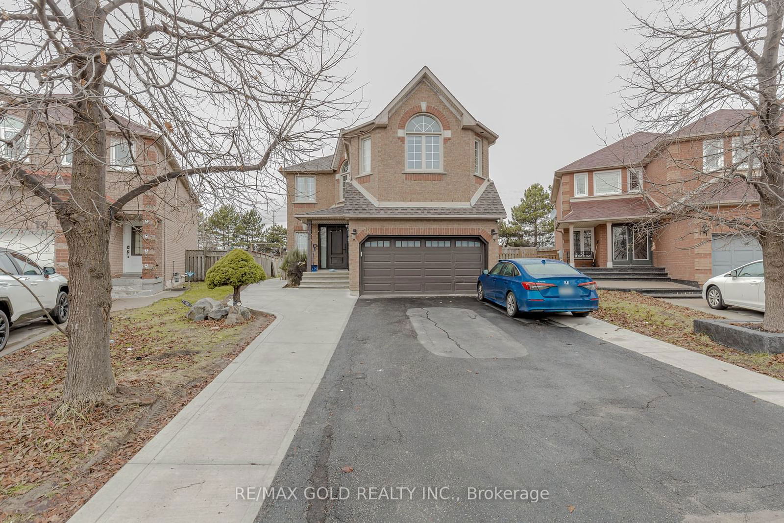 Building at 72 Chadwick Crescent, Brampton, Fletcher's West