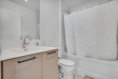 10 Lagerfeld Brampton,ON L7A 5L3 — Photo 24