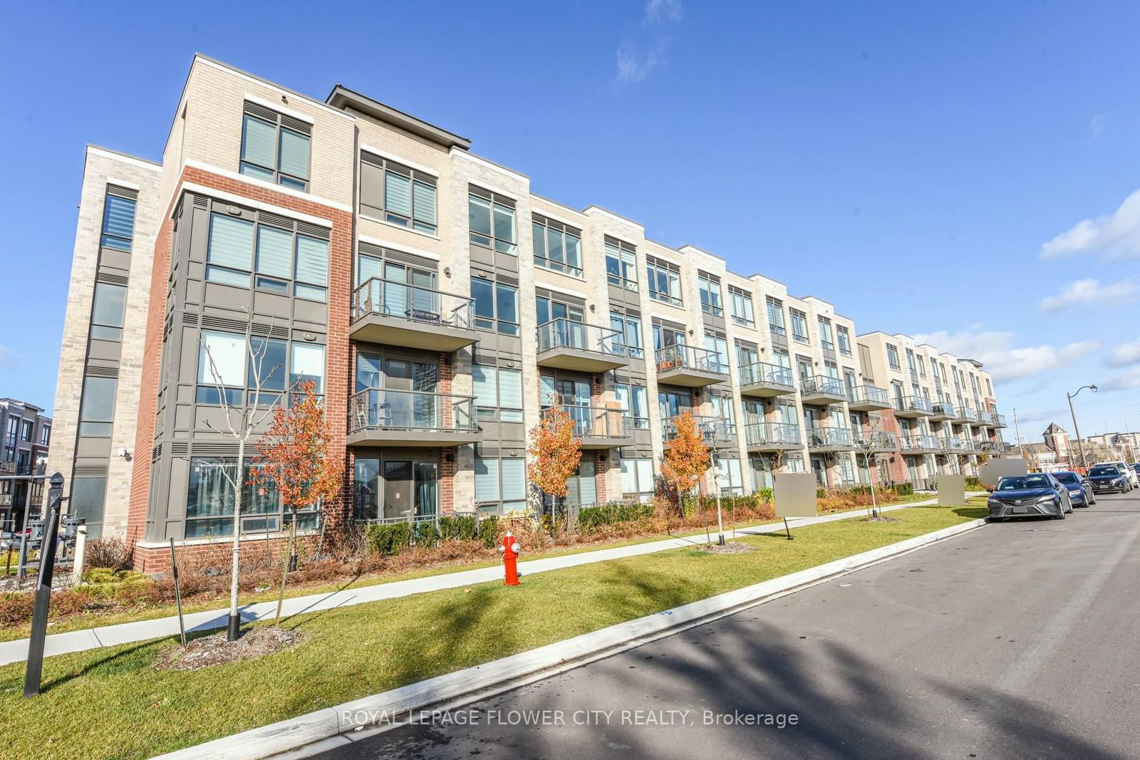 Townhouse for sale at 205-95 Attmar Drive, Brampton, Bram East, L6Y 0Y6 - MLS: W11919521