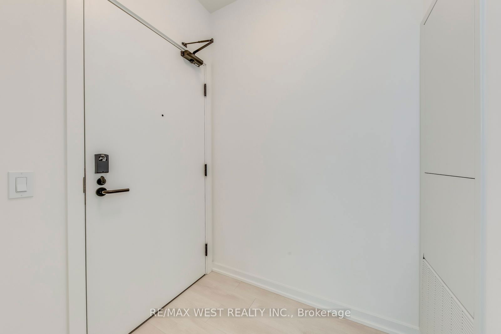 Condo for lease at 1009-10 Graphophone Grve, Toronto, Dovercourt-Wallace Emerson-Junction, M6H 0E5 - MLS: W11919584