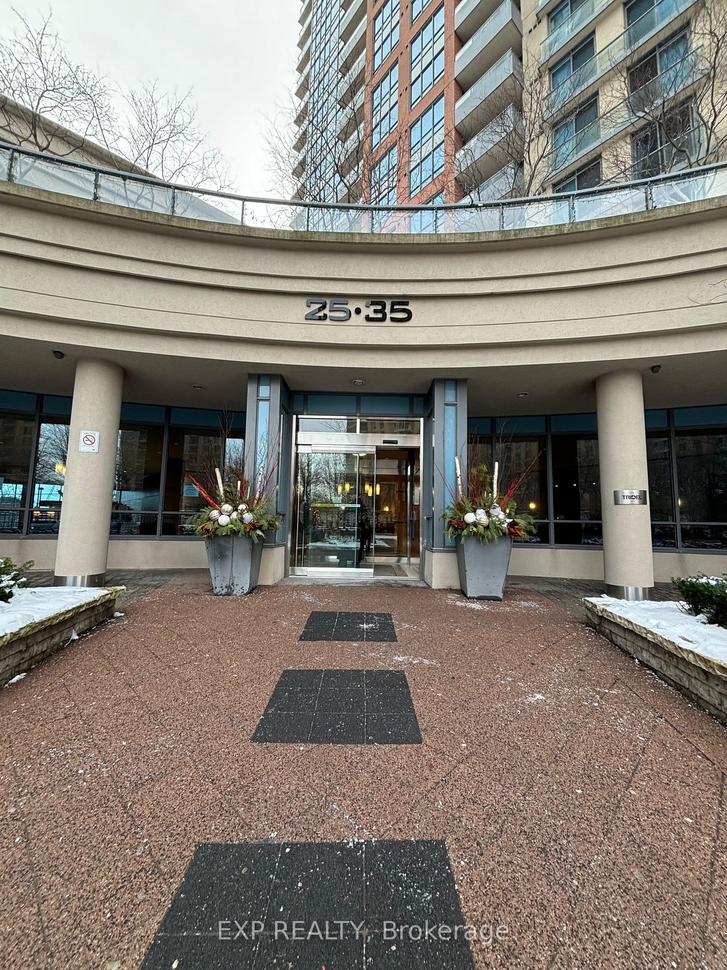 Condo for lease at 945-35 Viking Lane, Toronto, Islington-City Centre West, M9B 0A2 - MLS: W11919675