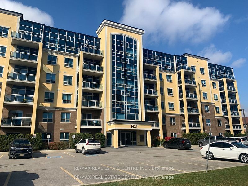 Condo for lease at 208-1421 Costigan Road, Milton, 1027 - CL Clarke, L9T 2N4 - MLS: W11919843