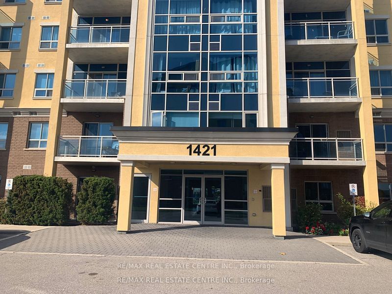 Condo for lease at 208-1421 Costigan Road, Milton, 1027 - CL Clarke, L9T 2N4 - MLS: W11919843