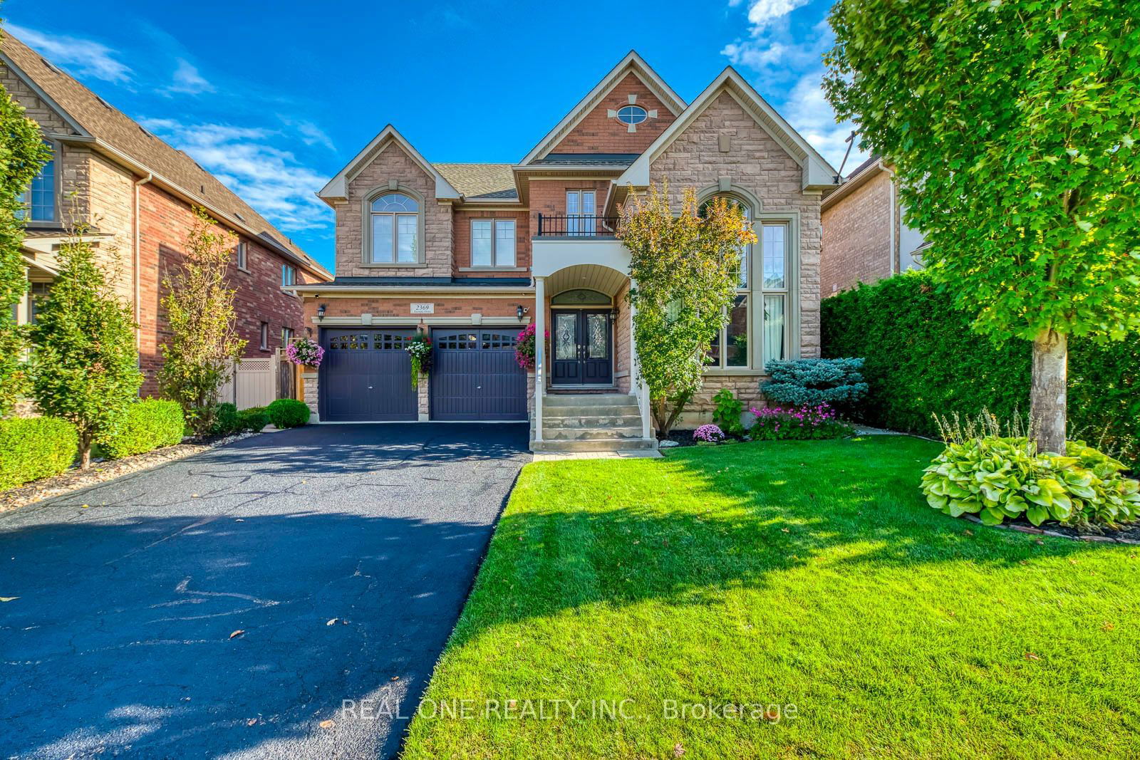 Detached House sold at 2369 Awenda Drive, Oakville, JC Joshua Creek, L6H 7R6 - MLS: W11919899