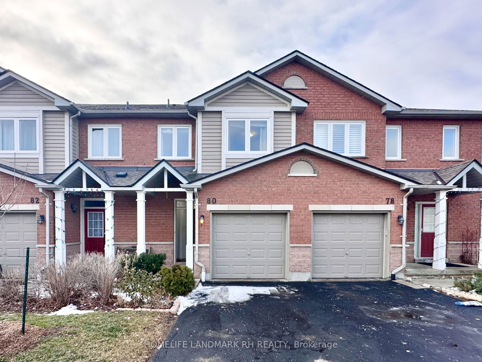 Townhouse for lease at 80-833 Scollard Court, Mississauga, East Credit, L5V 2B4 - MLS: W11919900