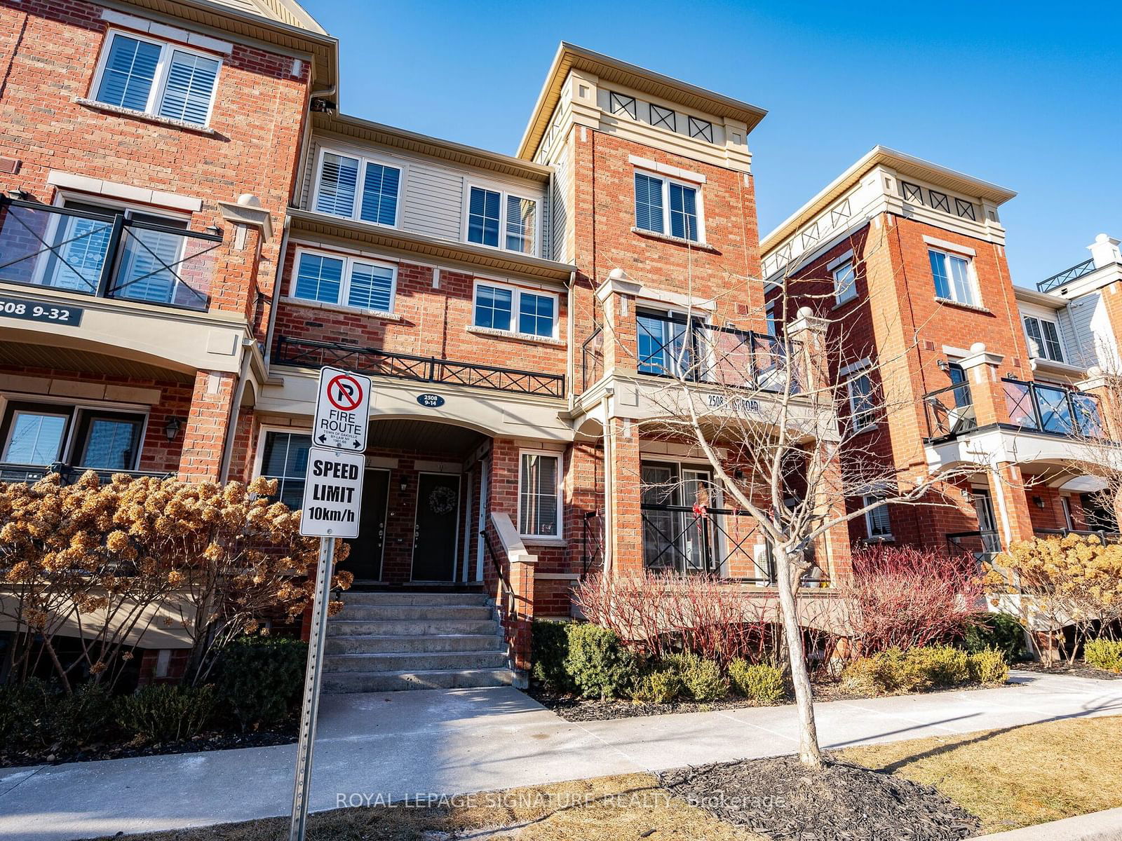 Townhouse for sale at 11-2508 Post Road, Oakville, 1015 - RO River Oaks, L6J 0J2 - MLS: W11919925