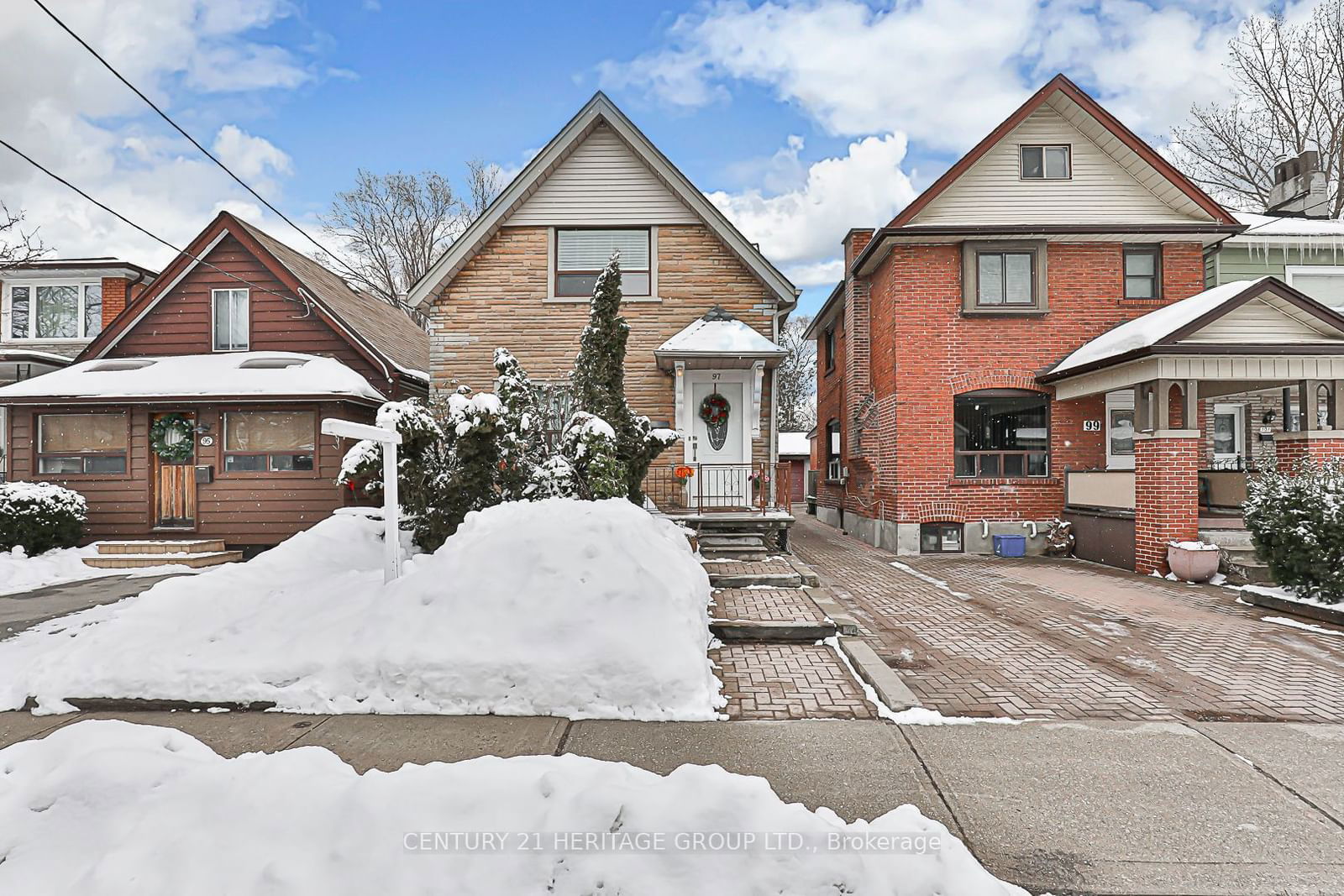 Detached House for sale at 97 Eileen Avenue, Toronto, Rockcliffe-Smythe, M6N 1W2 - MLS: W11919984