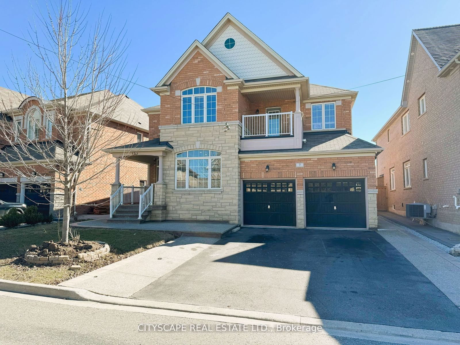 Detached House for sale at 7 Attraction Drive, Brampton, Bram West, L6Y 2Z8 - MLS: W11919996