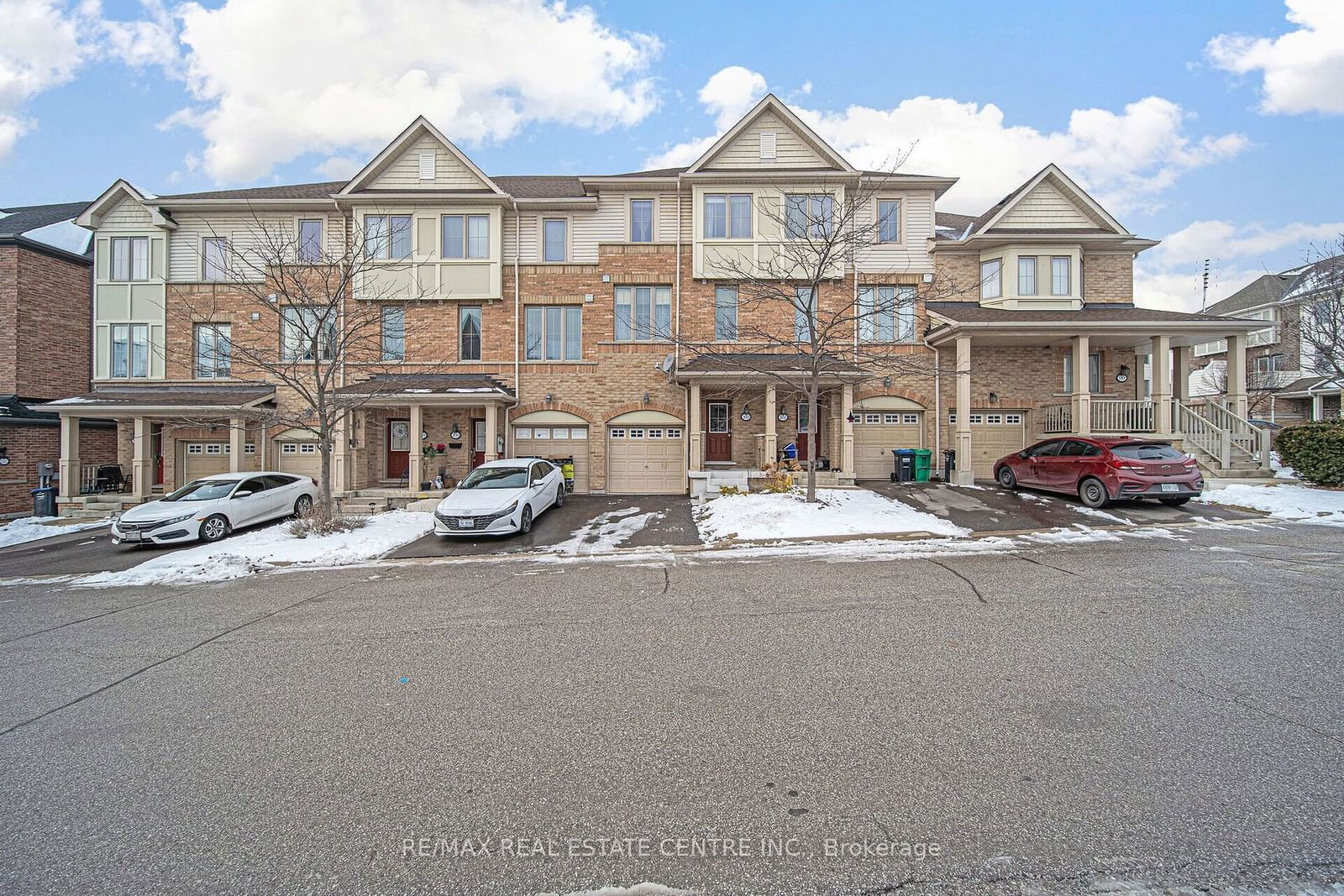 Townhouse for sale at 103 Cedar Lake Crescent, Brampton, Bram West, L6Y 0R1 - MLS: W11920143