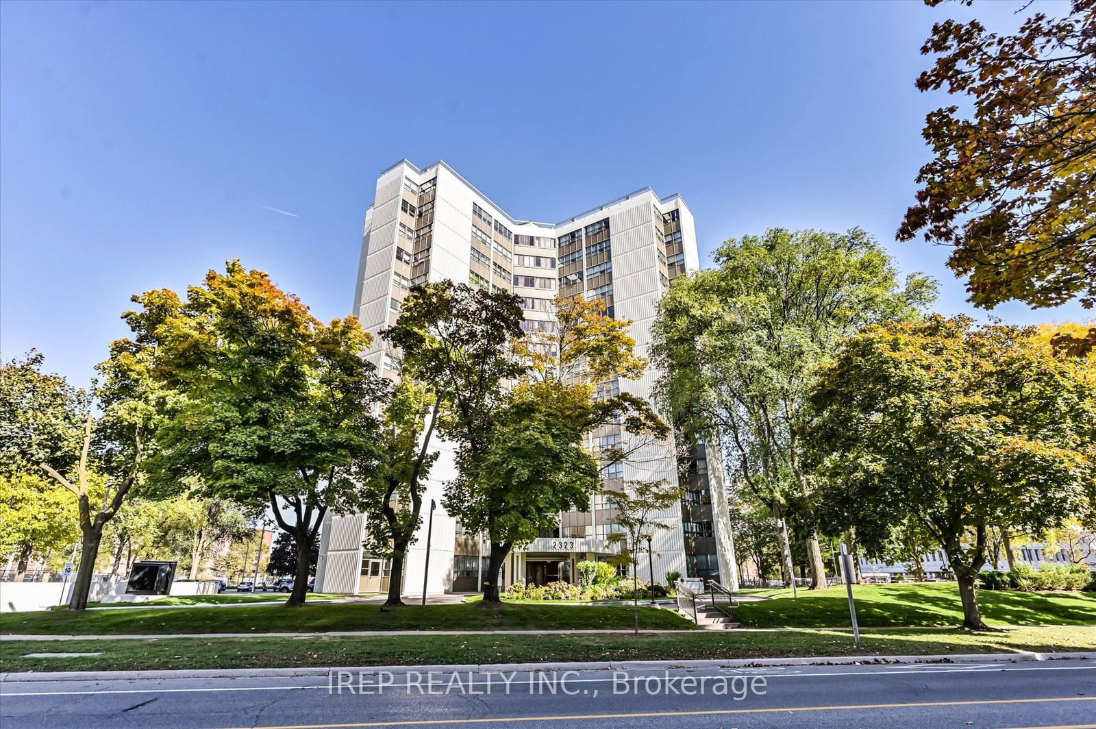 Condo for sale at 1201-2323 Confederation Pkwy, Mississauga, Cooksville, L5B 1R6 - MLS: W11920305