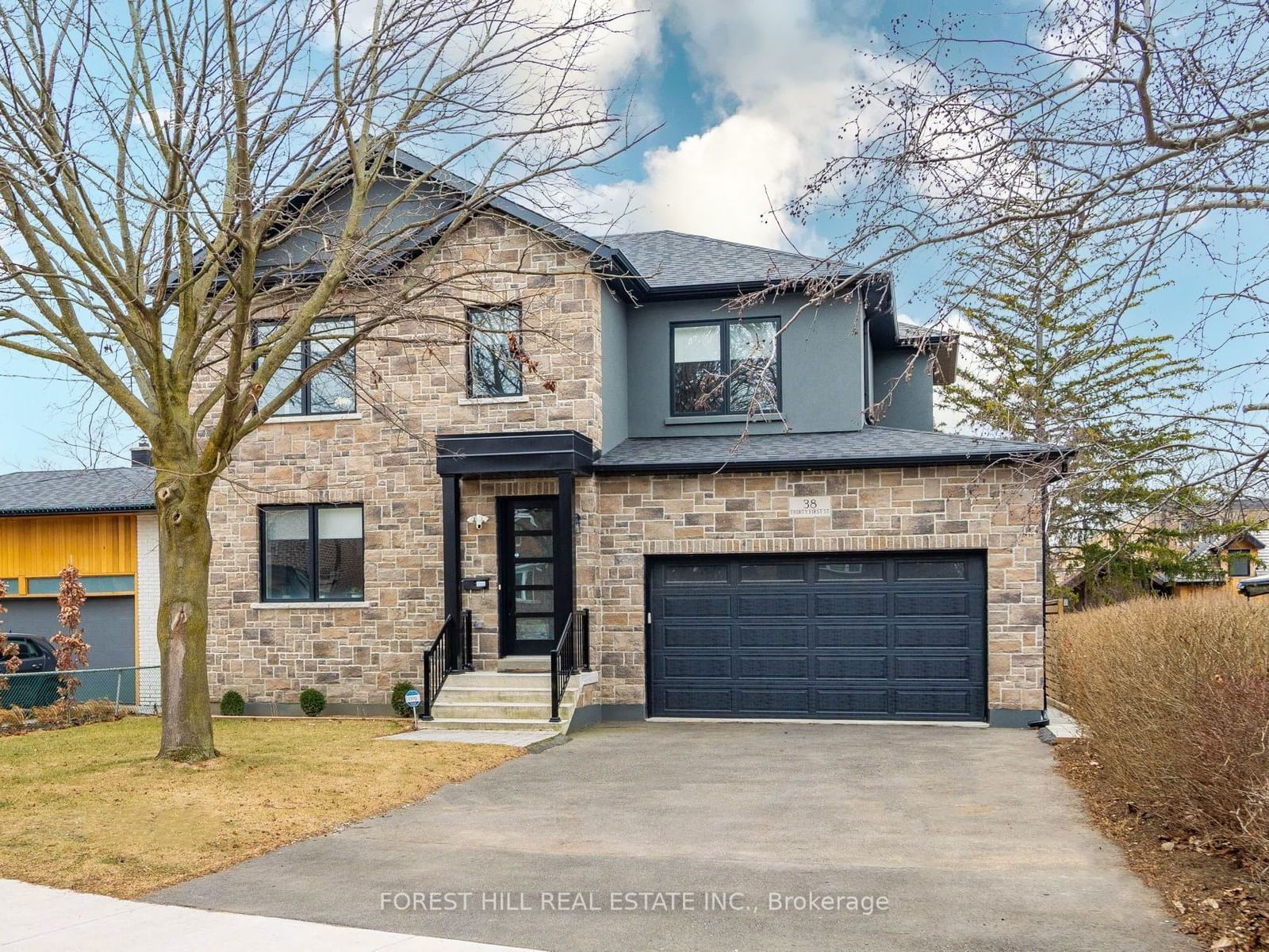 Detached House for sale at 38 Thirty First Street, Toronto, Long Branch, M8W 3E9 - MLS: W11920315