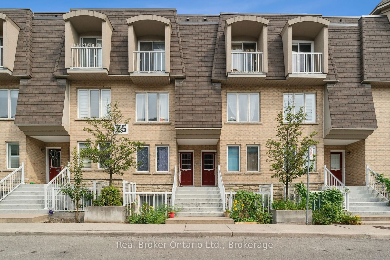 Townhouse sold at 127-75 Turntable Crescent, Toronto, Dovercourt-Wallace Emerson-Junction, M6H 4K9 - MLS: W11920437