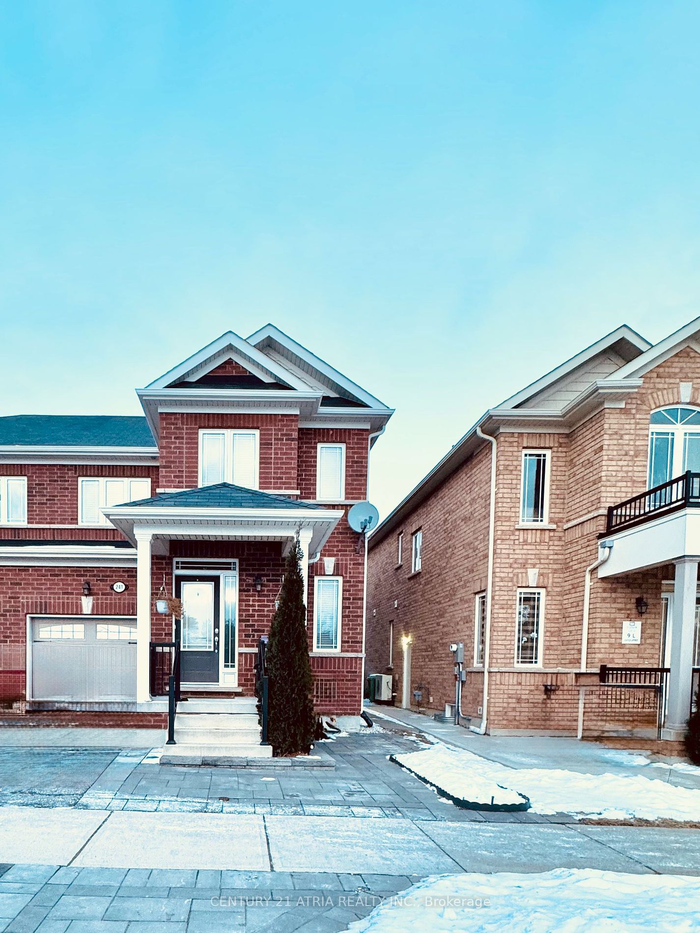 Semi-Detached House for lease at Bsmt-241 Robert Parkinson Drive, Brampton, Northwest Brampton, L7A 3Y1 - MLS: W11920452