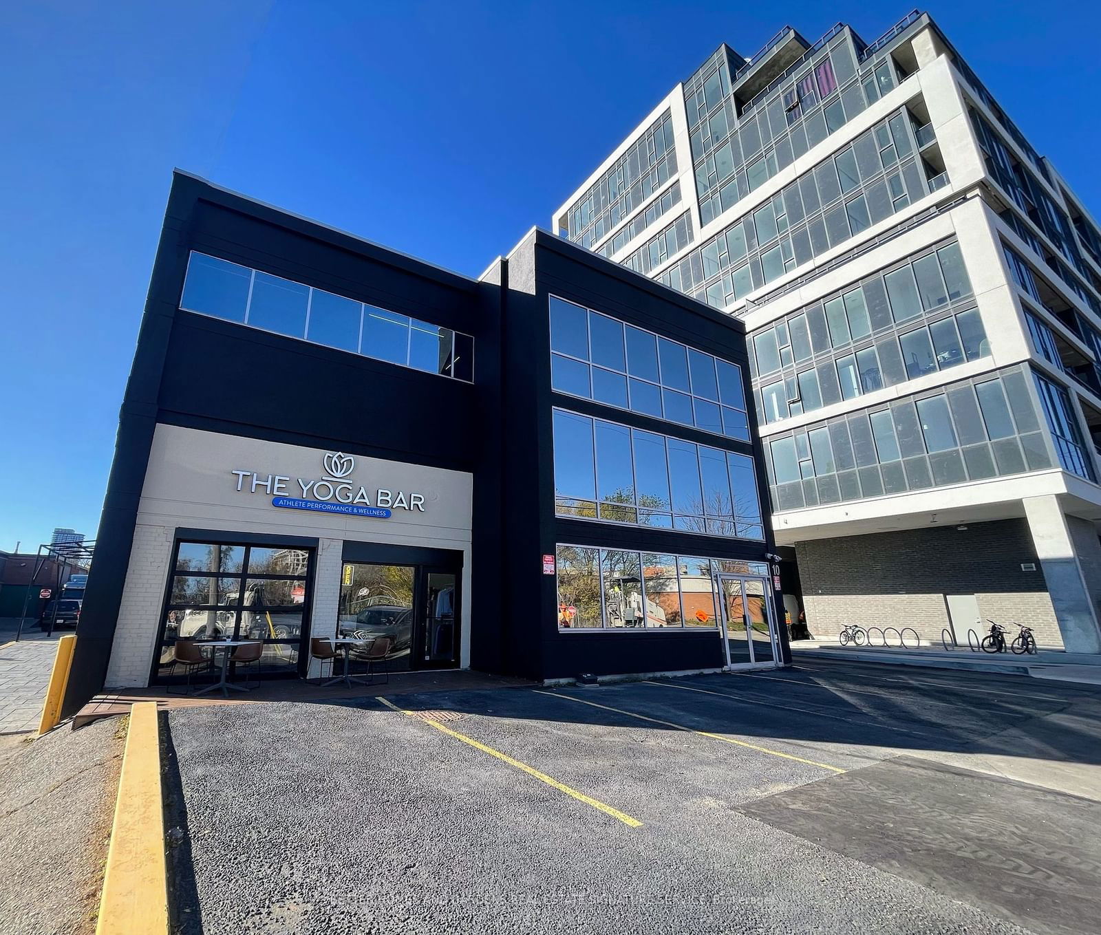 Commercial/Retail for lease at 101-10 Plastics Avenue, Toronto, Stonegate-Queensway, M8Z 4B7 - MLS: W11920628