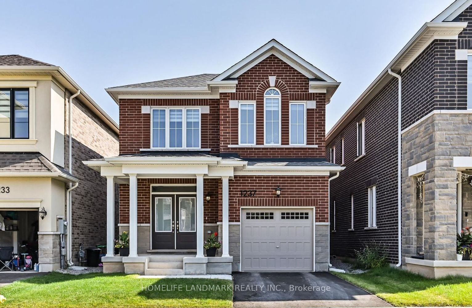 Detached House sold at 1237 Muskoka Heights, Milton, Bowes, L9E 1Y6 - MLS: W11920712