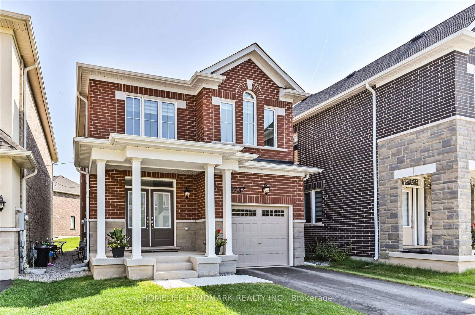 Detached House for sale at 1237 Muskoka Heights, Milton, Bowes, L9E 1Y6 - MLS: W11920712