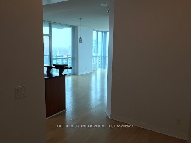 Condo for lease at 2602-220 Burnhamthorpe Road, Mississauga, City Centre, L5B 4N4 - MLS: W11920734