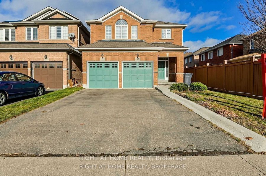 Detached House for lease at 67 Crown Victoria Drive, Brampton, Fletcher's Meadow, L7A 3X1 - MLS: W11920999