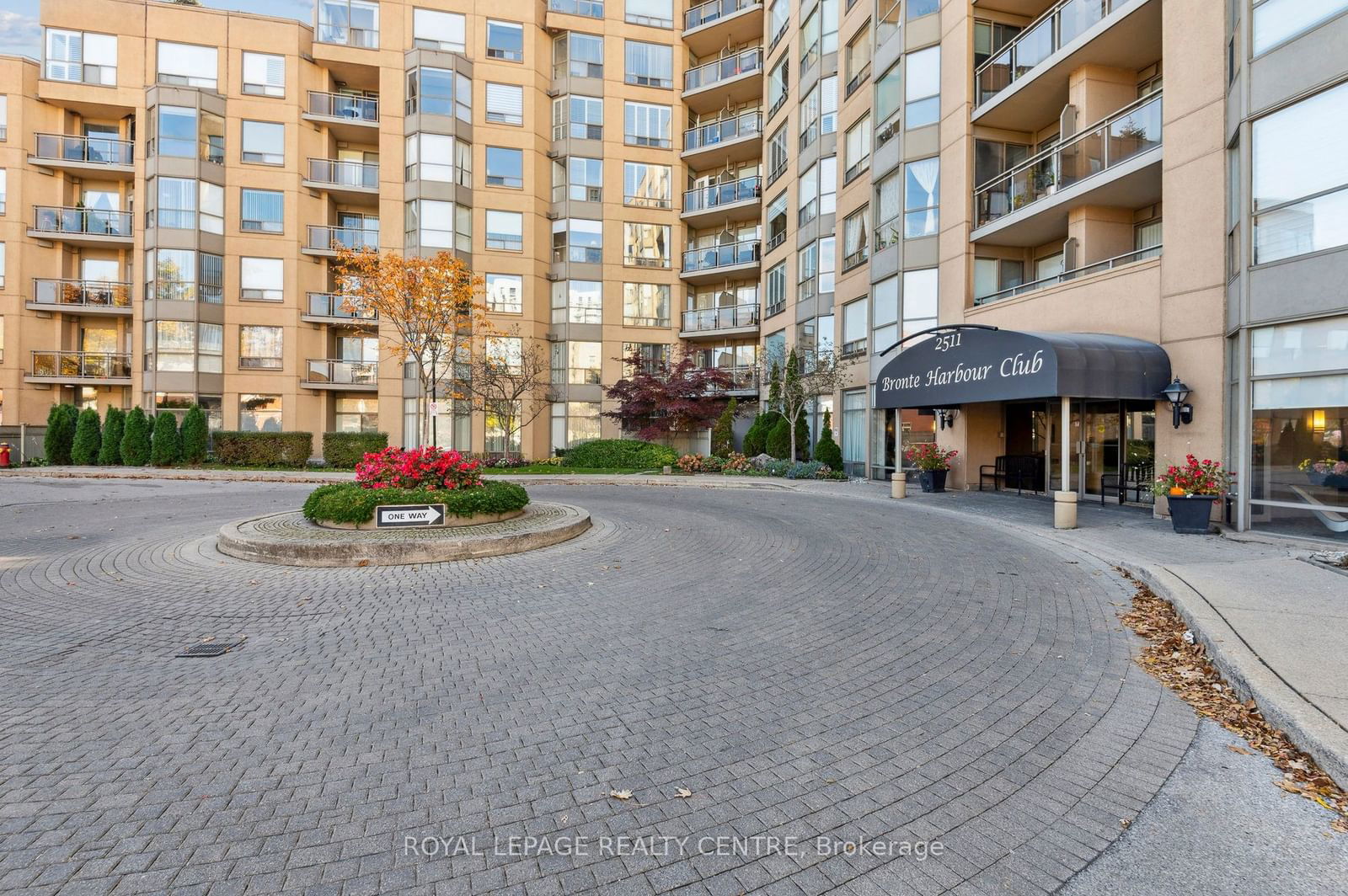 Condo for sale at 606-2511 Lakeshore Road, Oakville, BR Bronte, L6L 6L9 - MLS: W11921109