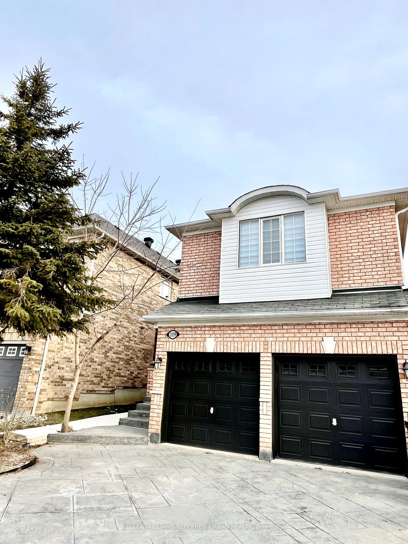 Detached House leased at 1159 Knotty Pine Grve, Mississauga, Meadowvale Village, L5W 1J8 - MLS: W11921113