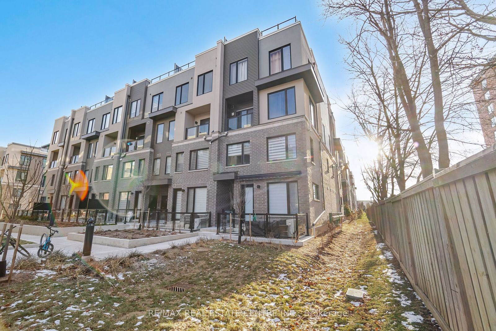 Townhouse for sale at 13-3562 Colonial Drive, Mississauga, Erin Mills, L5L 5R9 - MLS: W11921581