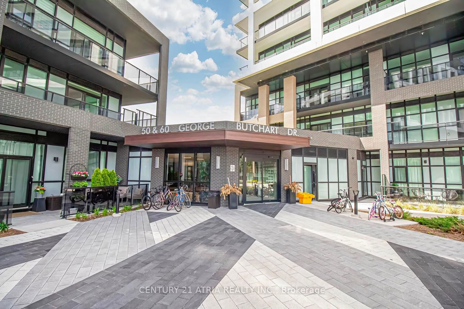 Condo for lease at 1016-50 George Butchart Drive, Toronto, Downsview-Roding-CFB, M3K 0C9 - MLS: W11921615