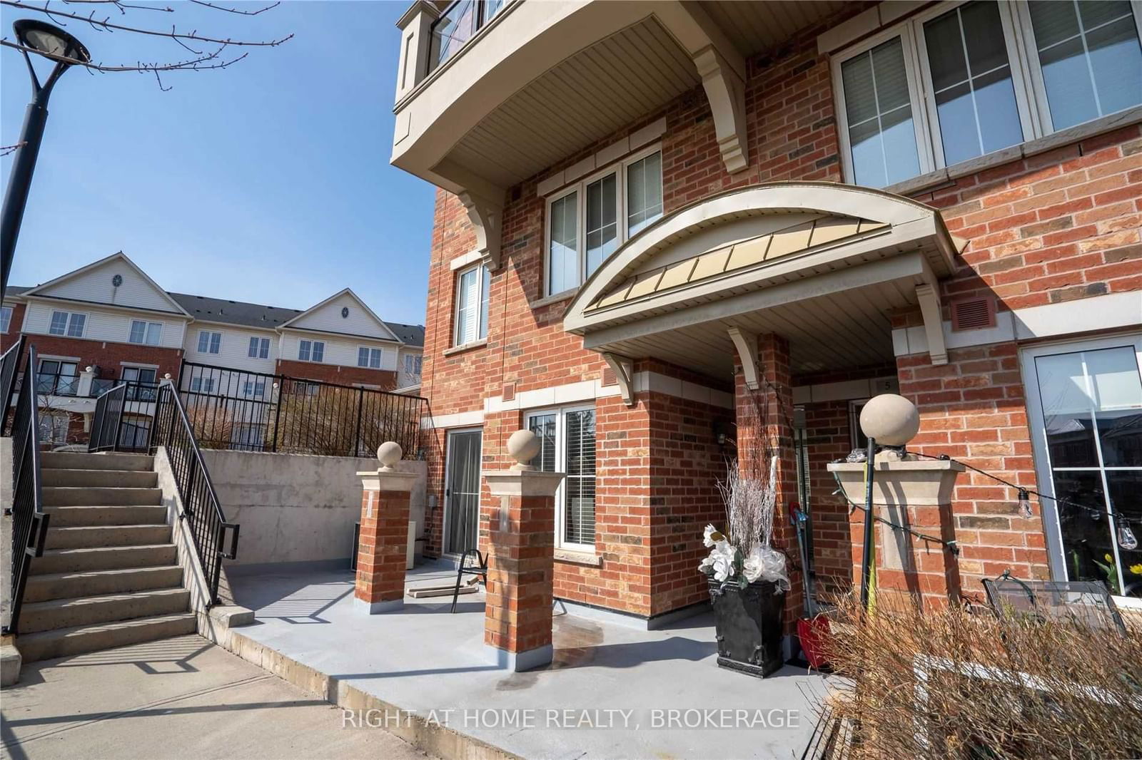 Condo for lease at 6-35 HAYS Boulevard, Oakville, 1015 - RO River Oaks, L6H 0J1 - MLS: W11921634