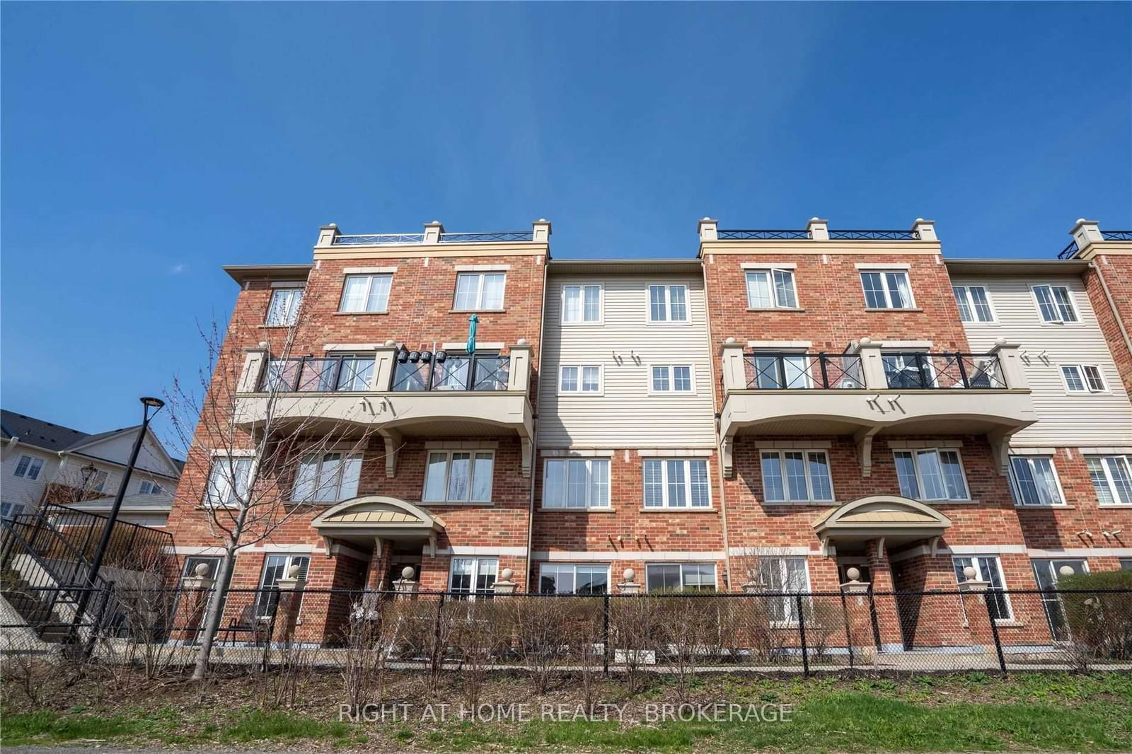 Condo for lease at 6-35 HAYS Boulevard, Oakville, 1015 - RO River Oaks, L6H 0J1 - MLS: W11921634