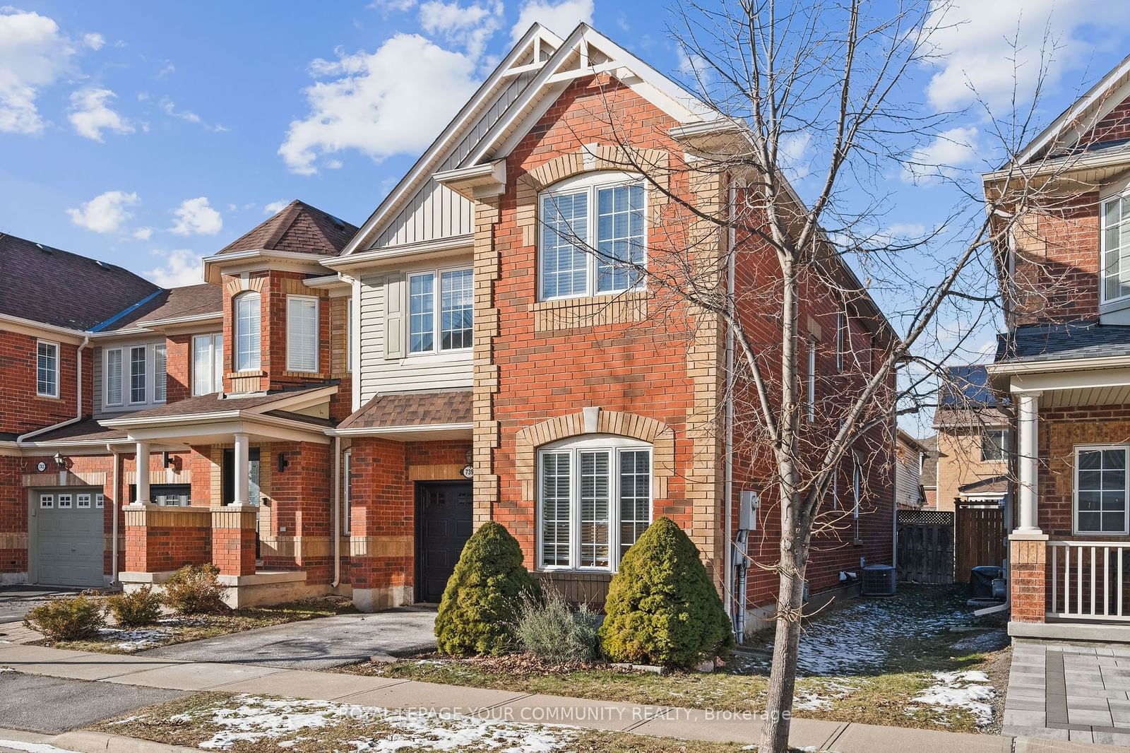 Townhouse for sale at 739 Shortreed Crescent, Milton, 1028 - CO Coates, L9T 0E8 - MLS: W11921894