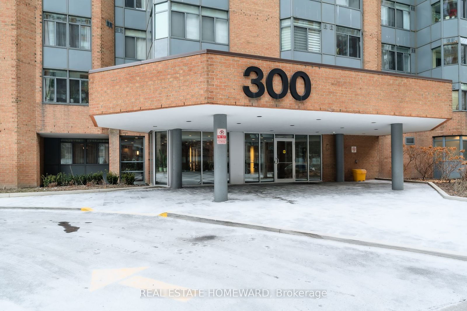 Condo for sale at 1009-300 Webb Drive, Mississauga, City Centre, L5B 3W3 - MLS: W11922035