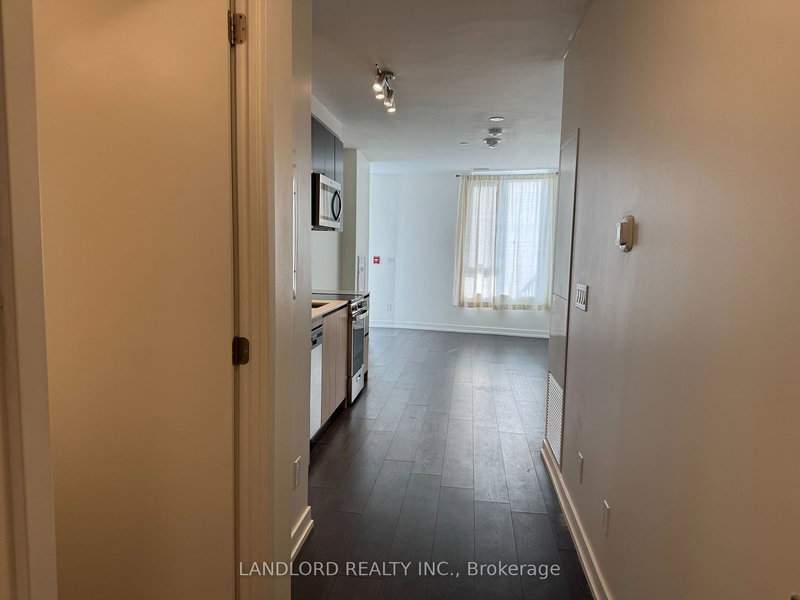 116 - 11 Maryport Ave, Toronto, M3M 0E2 | Image 2