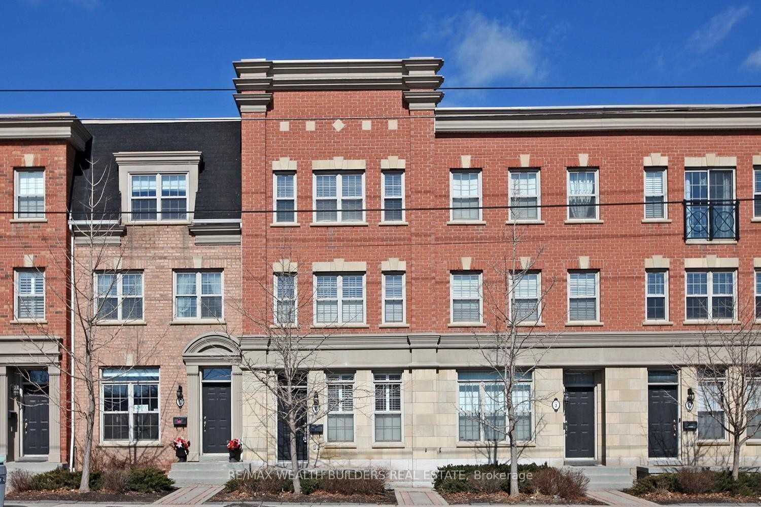 Townhouse leased at 8-3000 Lake Shore Blvd West Boulevard, Toronto, New Toronto, M8V 4B9 - MLS: W11922080