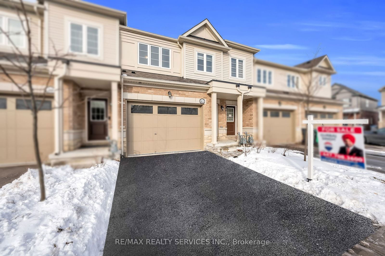 Townhouse for sale at 41 Brixham Lane, Brampton, Fletcher's Meadow, L7A 5K2 - MLS: W11922175