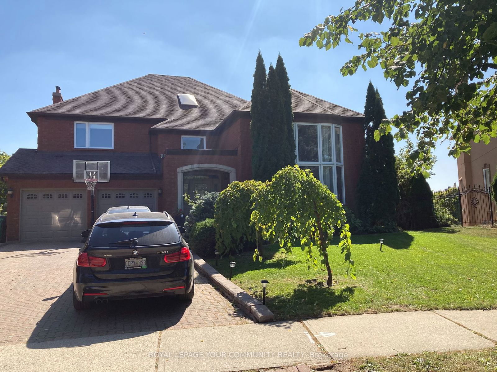 Detached House for sale at 5883 Riverside Place, Mississauga, East Credit, L5M 4X4 - MLS: W11922218