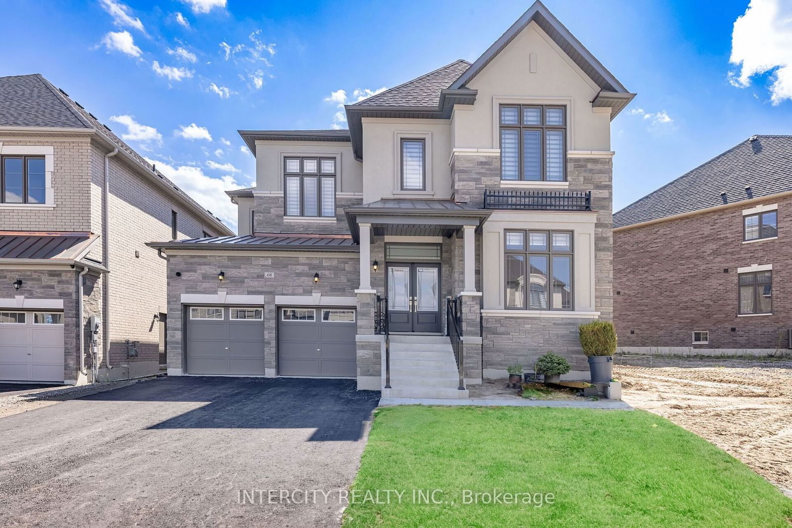 Detached House for sale at 68 Raspberry Ridge Avenue, Caledon, Caledon East, L7C 0H1 - MLS: W11922275