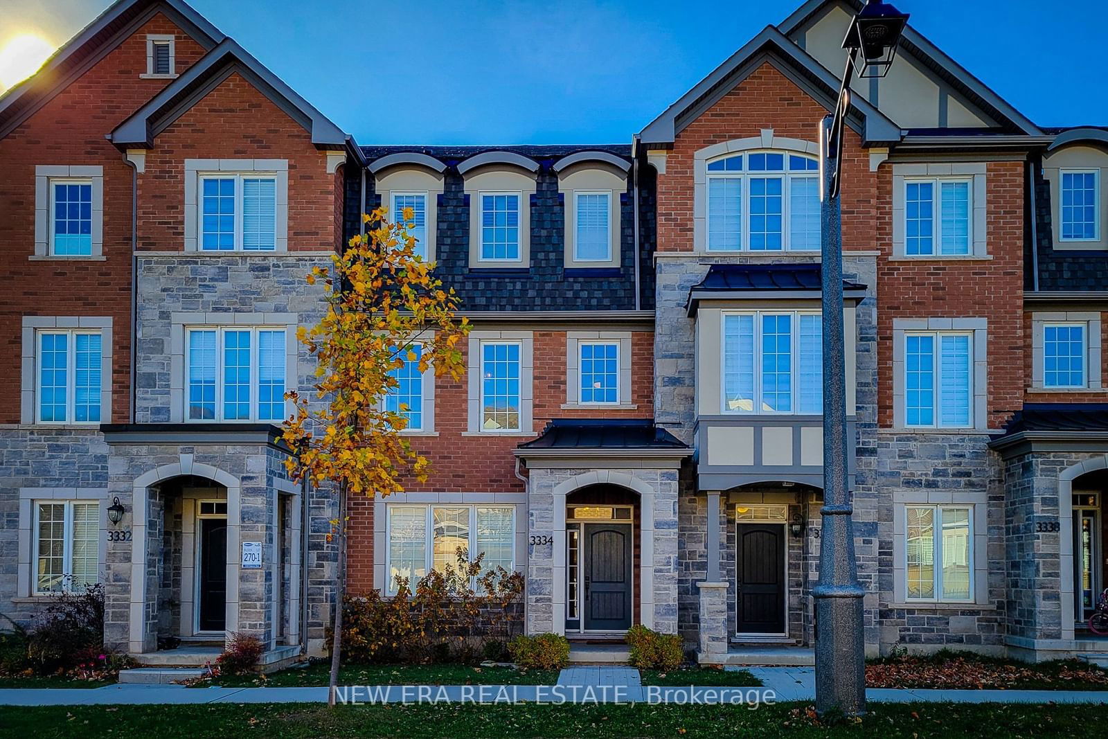 Townhouse for sale at 3334 Erasmum Street, Oakville, Rural Oakville, L6M 1S3 - MLS: W11922316