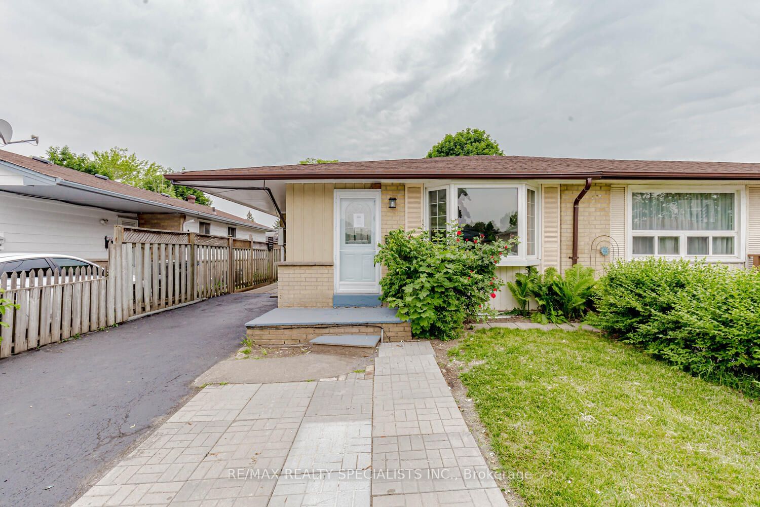 Semi-Detached House for sale at 39 Seaborn Road, Brampton, Madoc, L6V 2B8 - MLS: W11922385