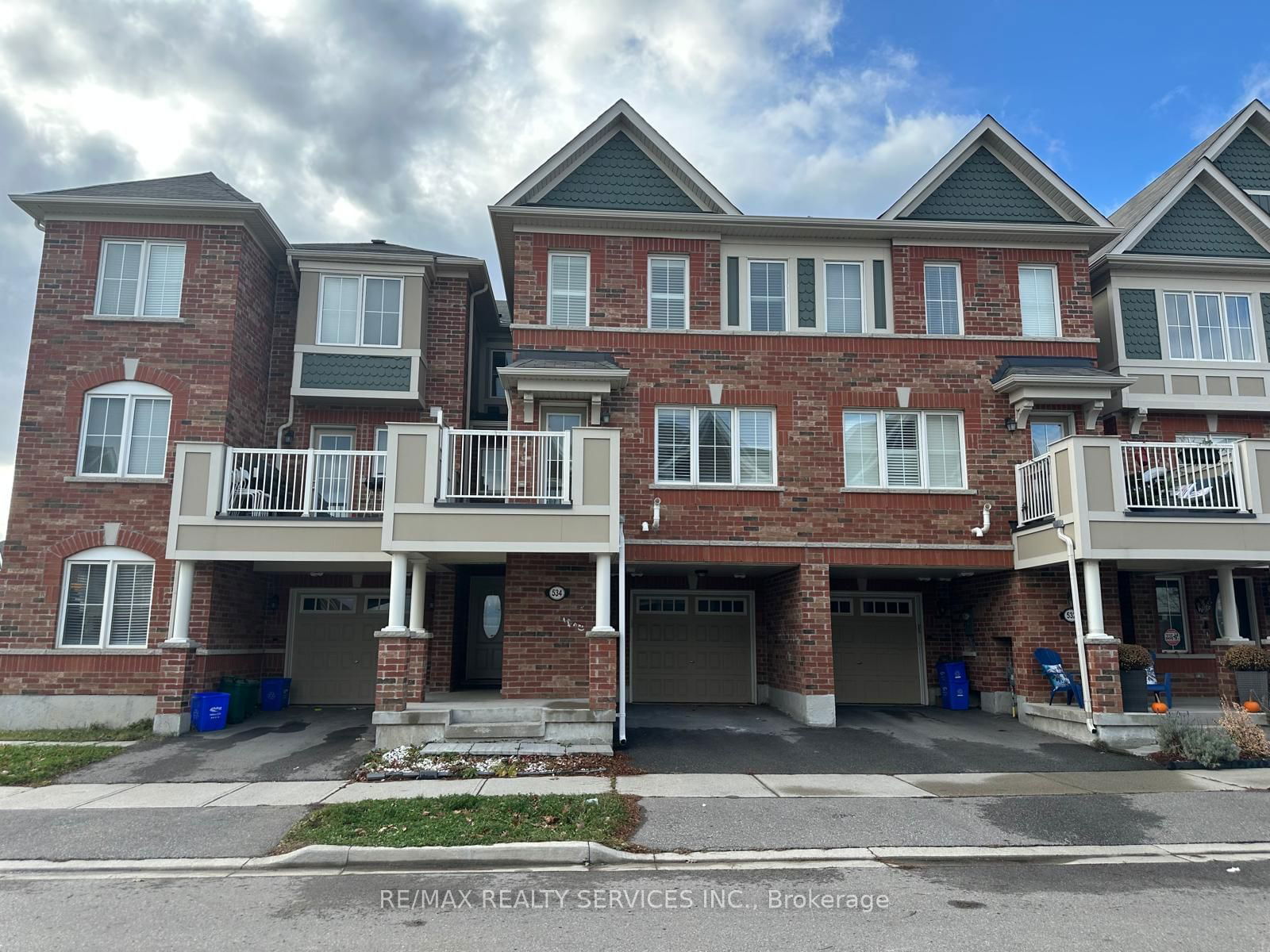 Townhouse leased at 534 Allport Gate, Milton, Clarke, L9T 9J3 - MLS: W11922406